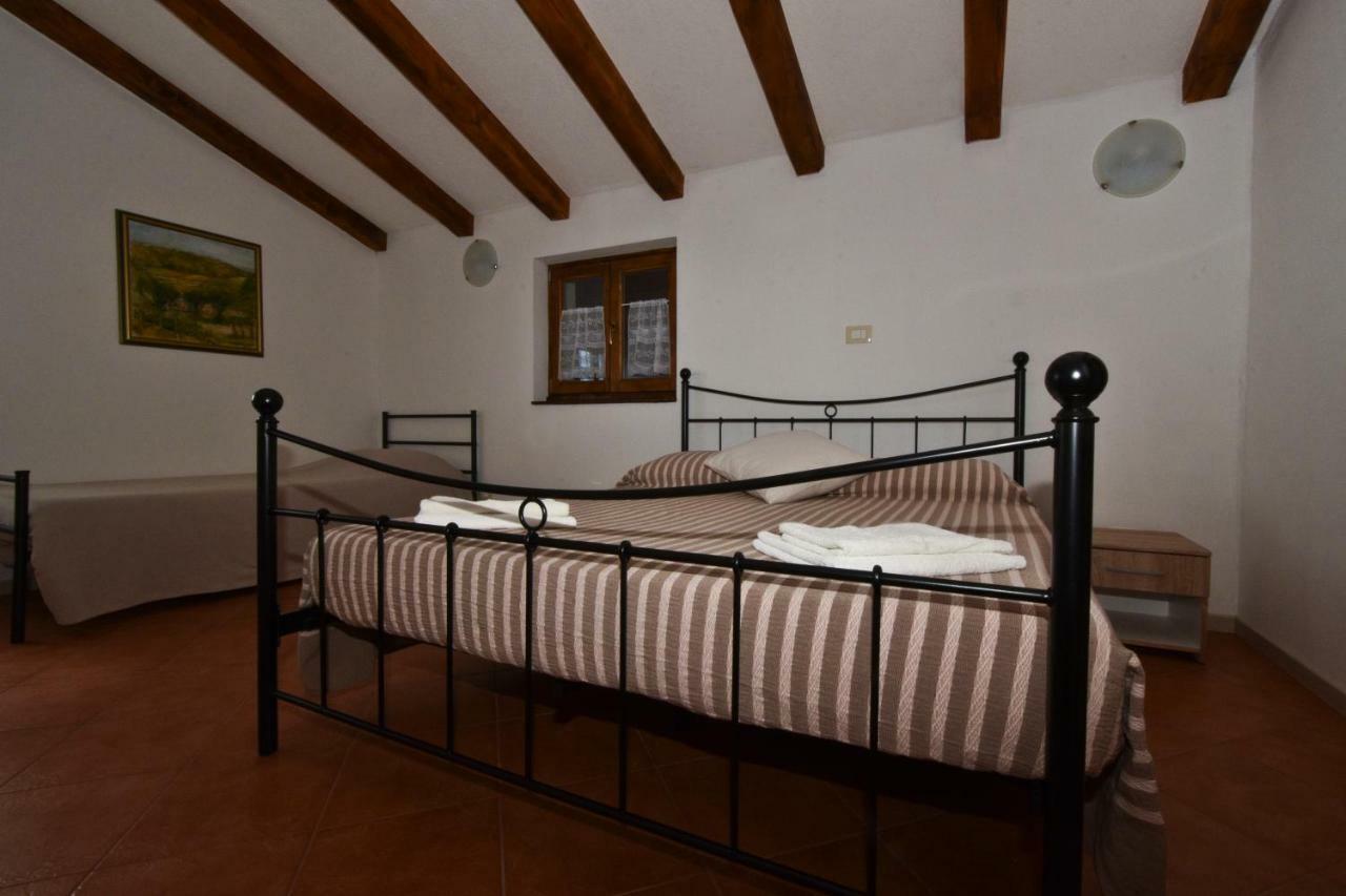 Rooms Agroturizam Romano Buje Exterior photo