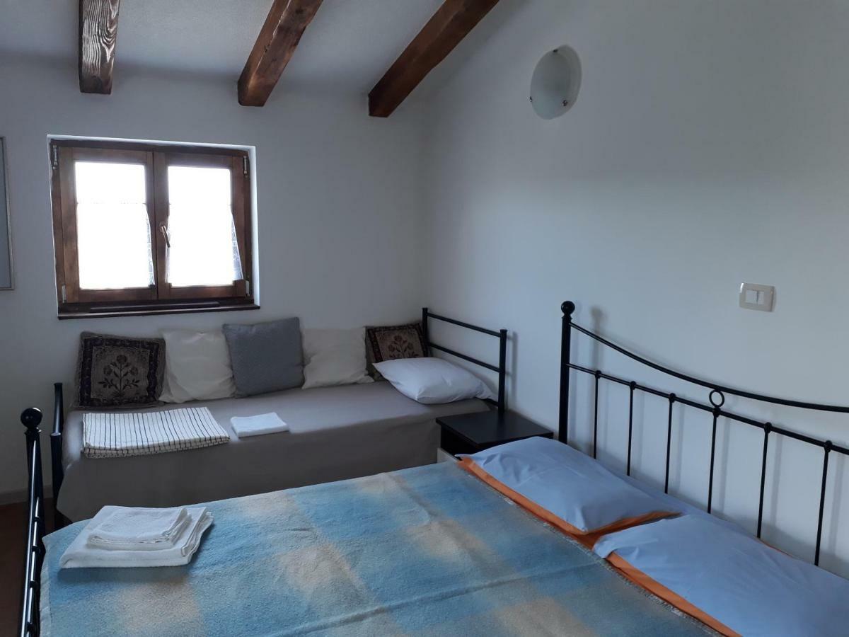 Rooms Agroturizam Romano Buje Exterior photo