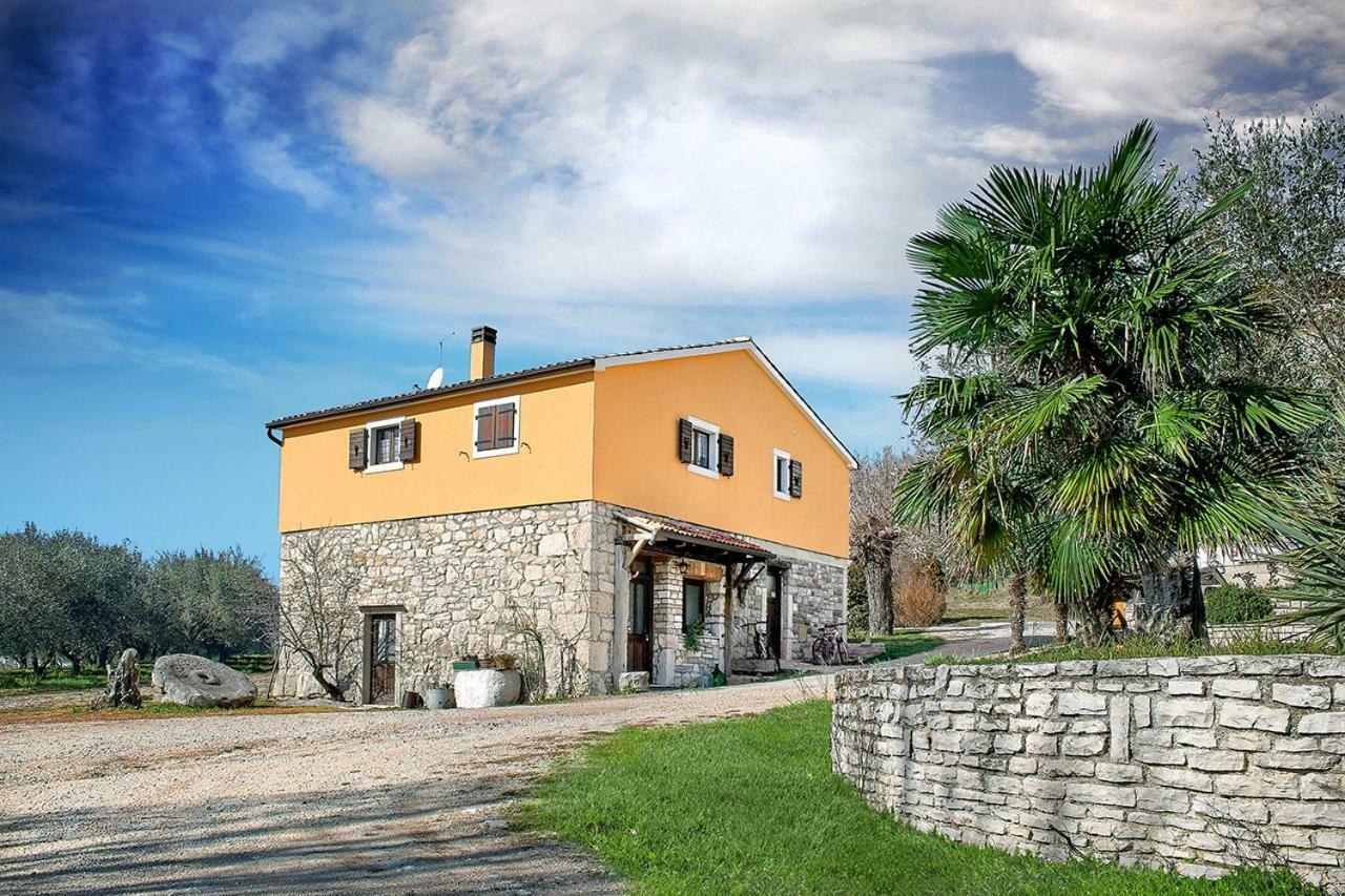 Rooms Agroturizam Romano Buje Exterior photo